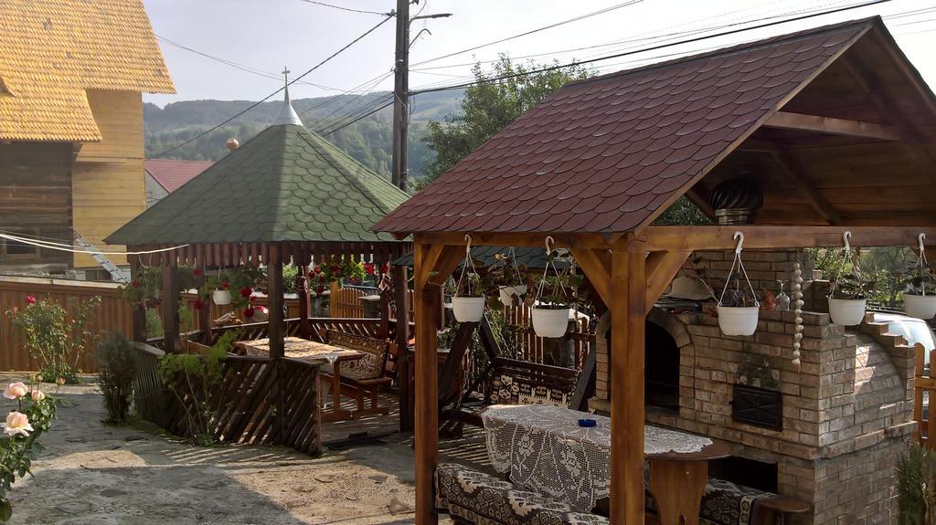 Hotel Casa Ionela Petreus Poienile Izei Exteriér fotografie